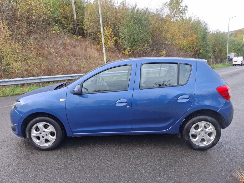 Used Dacia Sandero 2014 for sale - 76395816: Photo 4