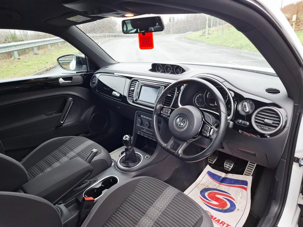 Used Volkswagen Beetle 2015 for sale - 77056427: Photo 11