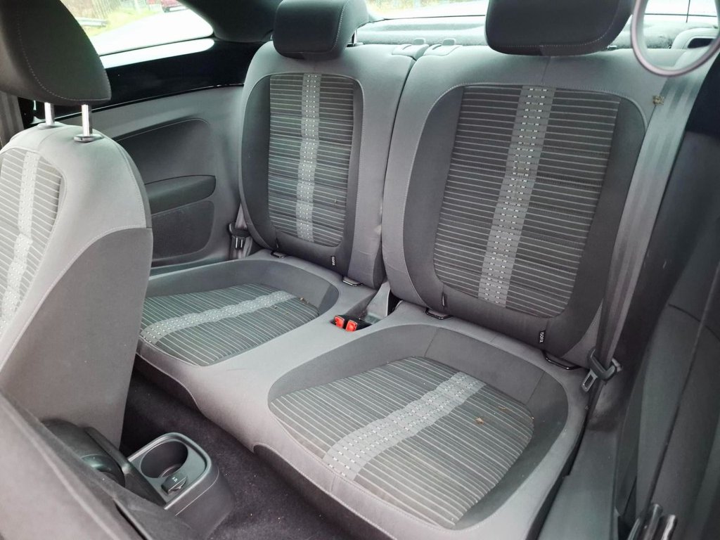 Used Volkswagen Beetle 2015 for sale - 77056427: Photo 17