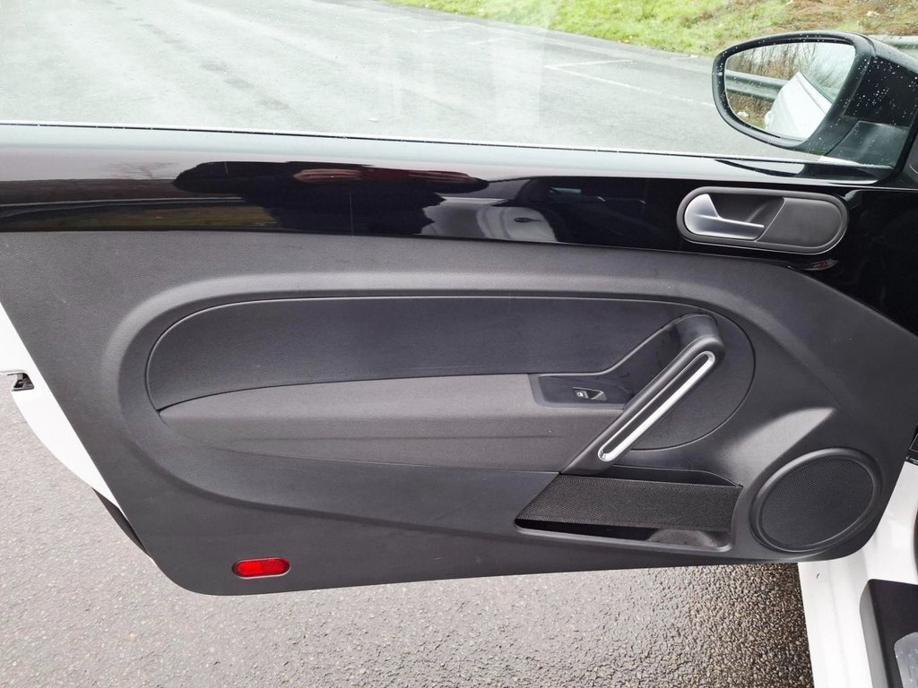 Used Volkswagen Beetle 2015 for sale - 77056427: Photo 21