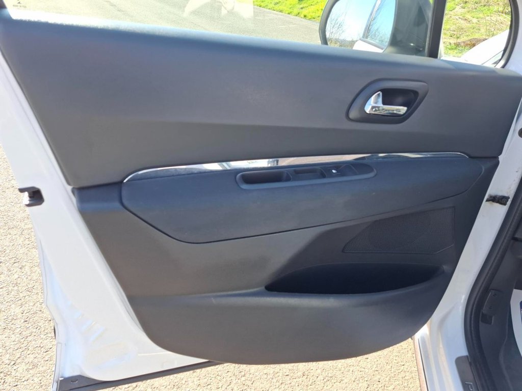 Used Peugeot 3008 2015 for sale - 77952638: Photo 17