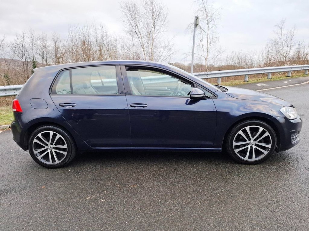 Used Volkswagen Golf 2014 for sale - 76910034: Photo 5
