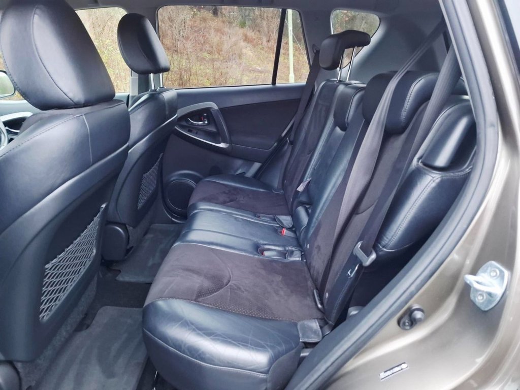 Used Toyota RAV4 2011 for sale - 76216853: Photo 18