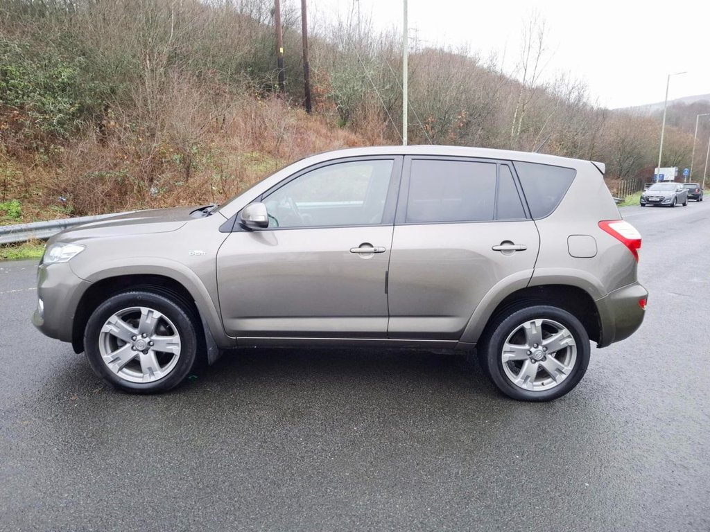 Used Toyota RAV4 2011 for sale - 76216853: Photo 5