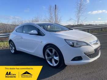 Opel Astra J 1.7 CDTI 110 édition Black & White - Voitures