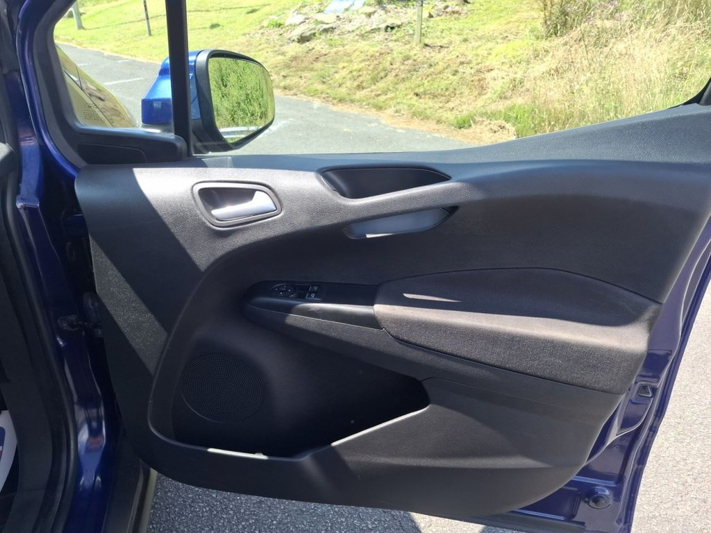 Used Ford Transit Courier 2018 for sale - 77571843: Photo 18