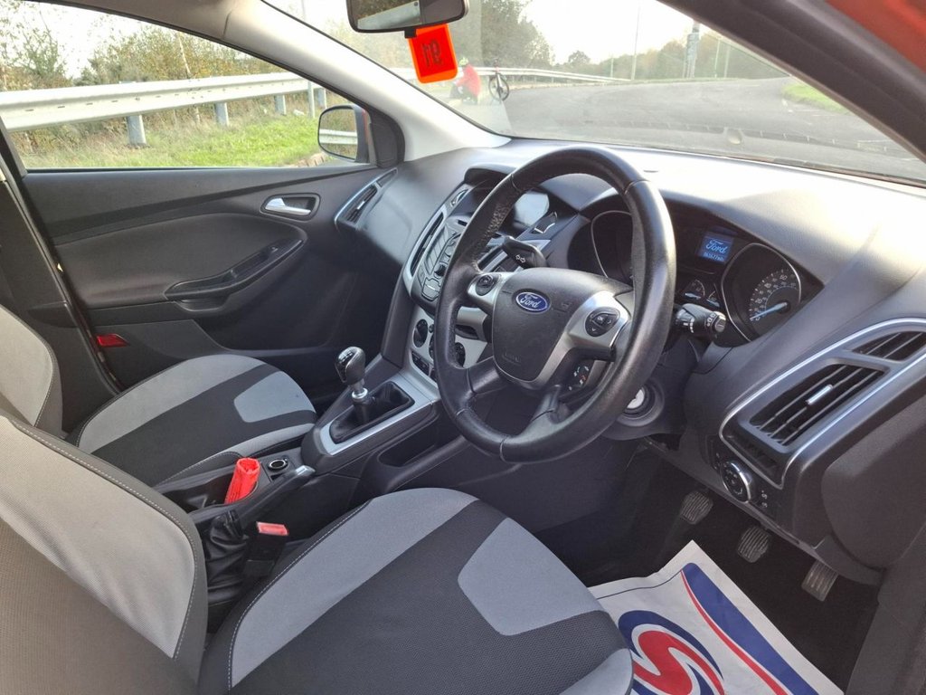 Used Ford Focus 2012 for sale - 76061885: Photo 11