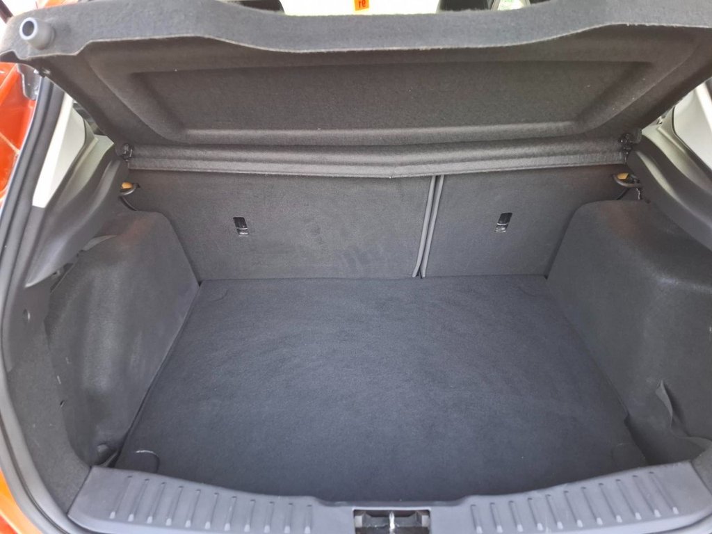 Used Ford Focus 2012 for sale - 76061885: Photo 19