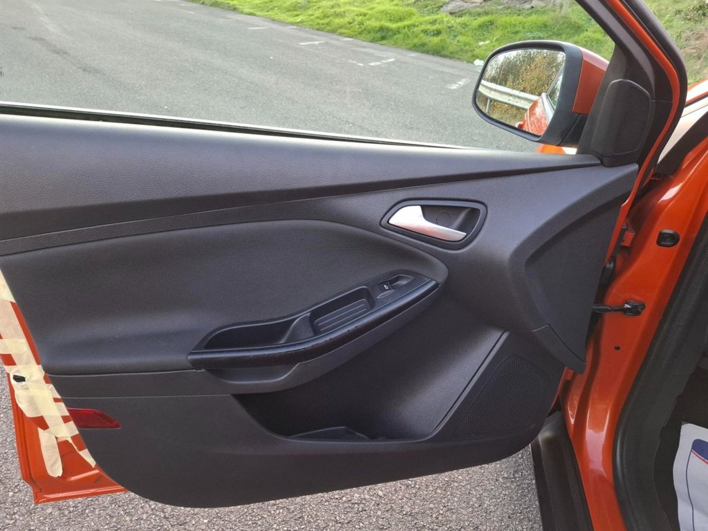 Used Ford Focus 2012 for sale - 76061885: Photo 21