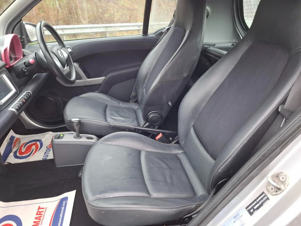 Used smart fortwo 2011 for sale - 76724876: Photo 13