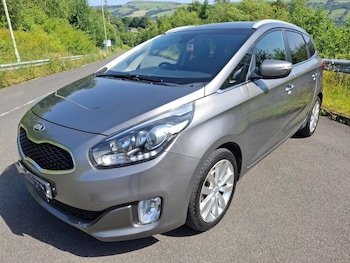 Used Kia Carens 2015 for sale - 79009053: Photo