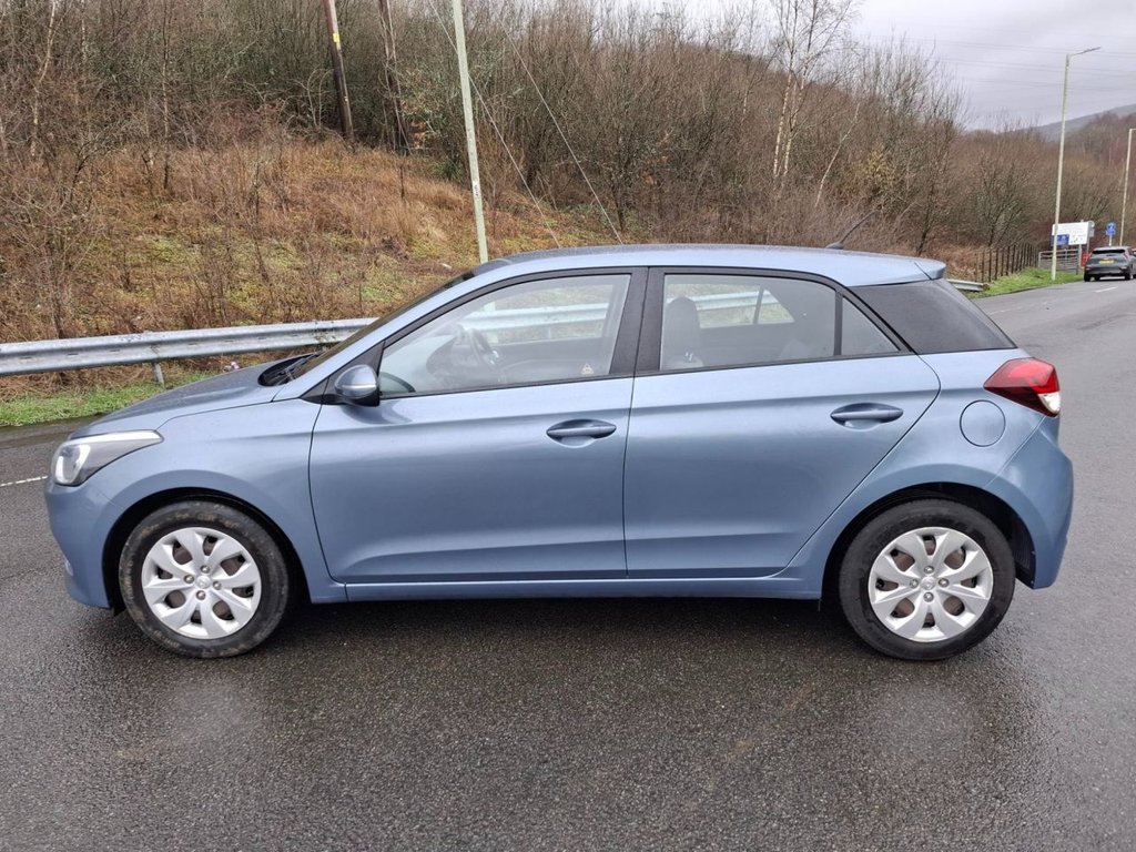 Used Hyundai i20 2016 for sale - 77621082: Photo 4
