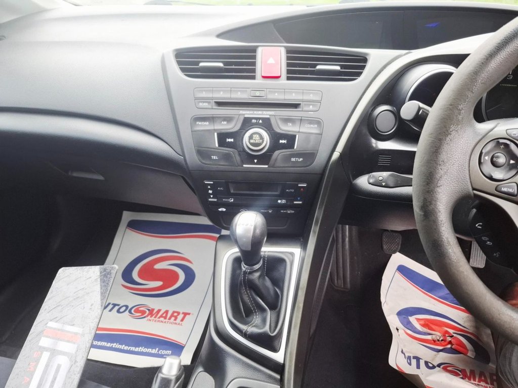 Used Honda Civic 2014 for sale - 76590936: Photo 13