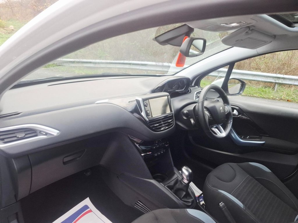 Used Peugeot 208 2012 for sale - 76590937: Photo 12