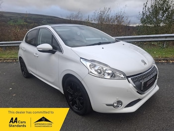 Used Peugeot 208 2012 for sale - 76590937: Photo