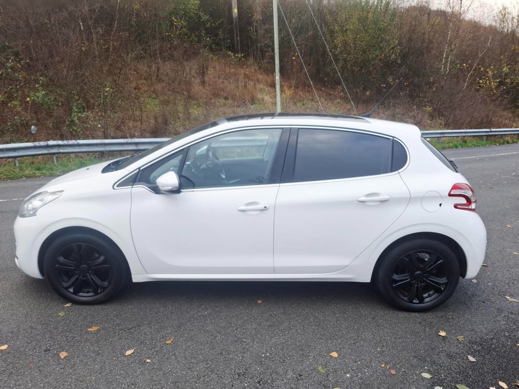 Used Peugeot 208 2012 for sale - 76590937: Photo 4
