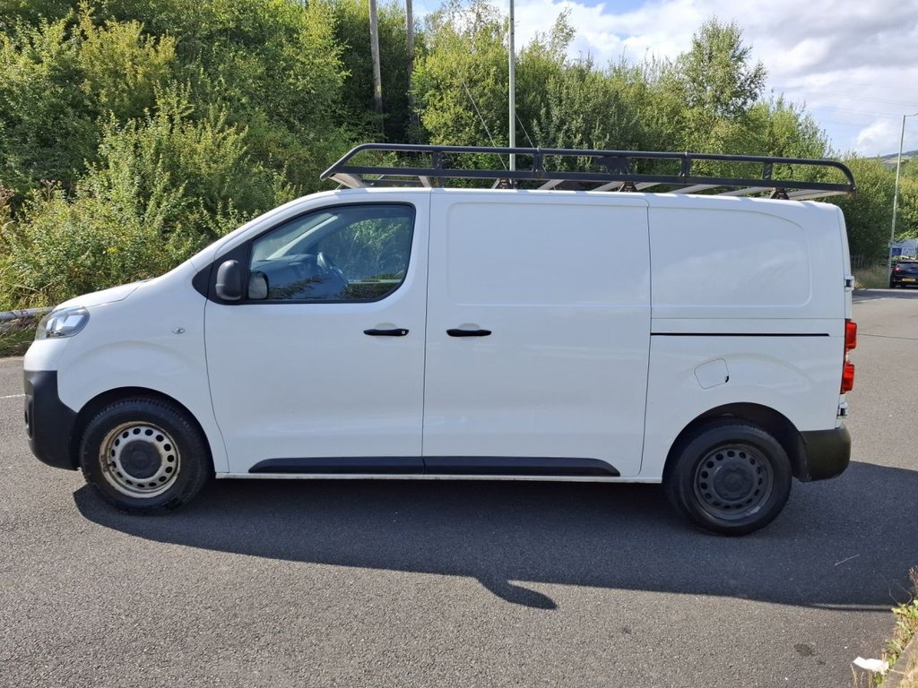 Used Vauxhall Vivaro 2021 for sale - 77056296: Photo 5
