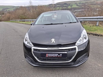 Used Peugeot 208 2018 for sale - 77667086: Photo