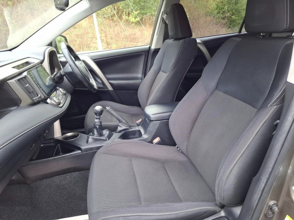 Used Toyota RAV4 2014 for sale - 76291193: Photo 10