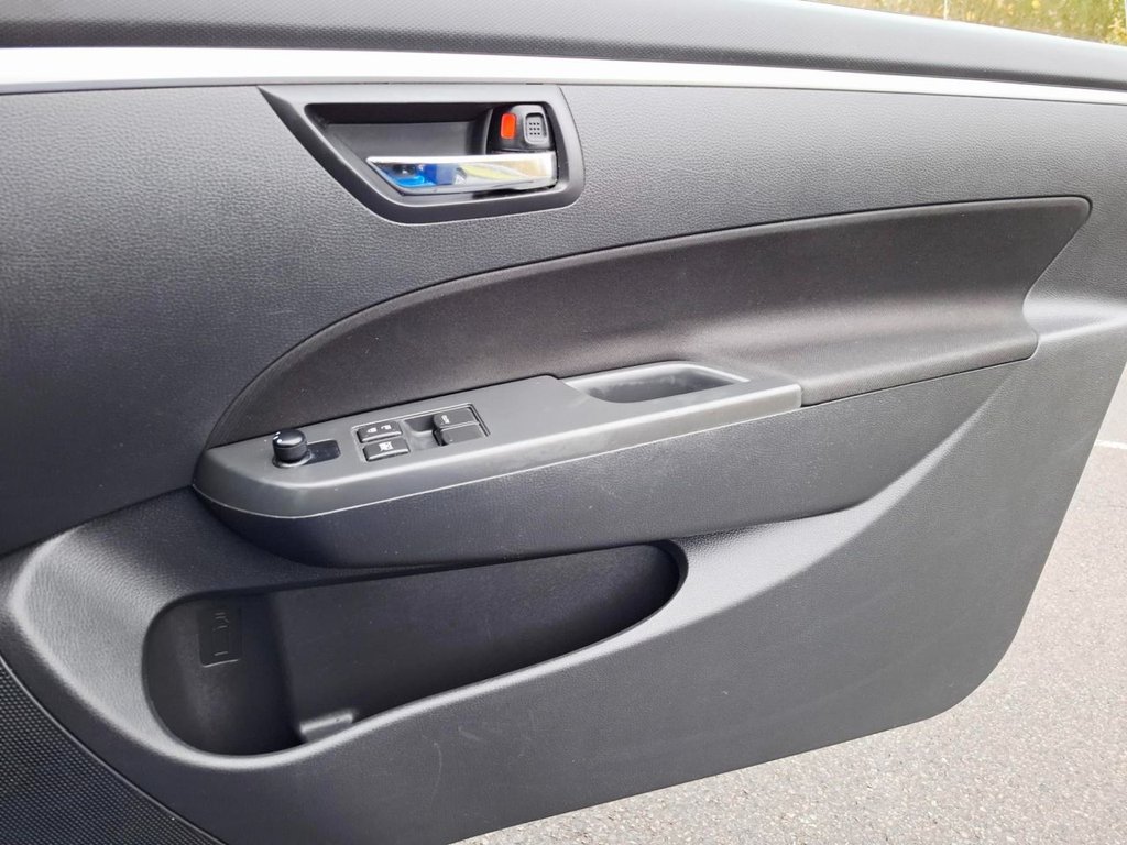 Used Suzuki Swift 2013 for sale - 76481638: Photo 19