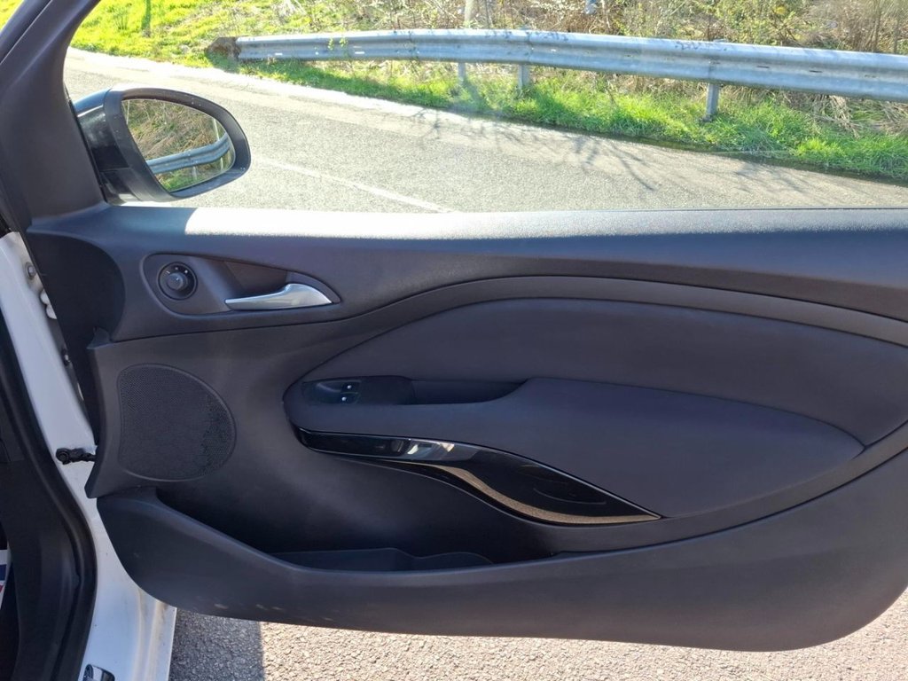 Used Vauxhall ADAM 2015 for sale - 77952421: Photo 21