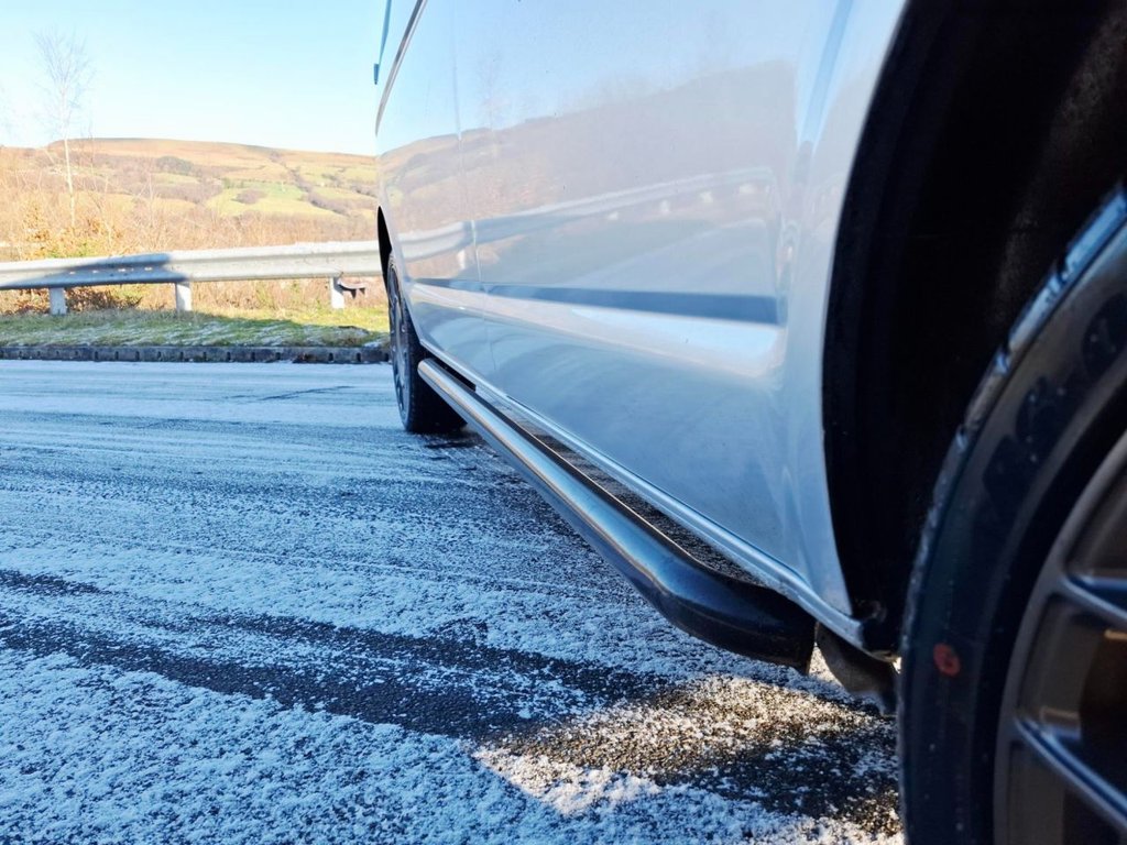 Used Volkswagen Transporter 2017 for sale - 77110485: Photo 10