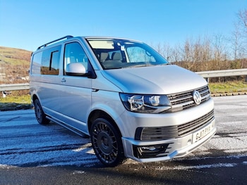 Used Volkswagen Transporter 2017 for sale - 77110485: Photo