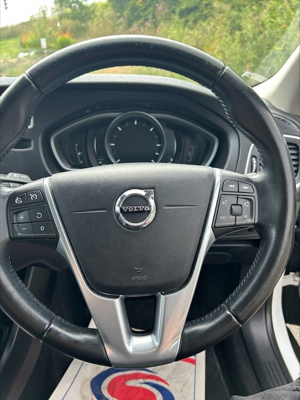 Used Volvo V40 Cross Country 2016 for sale - 75254031: Photo 14