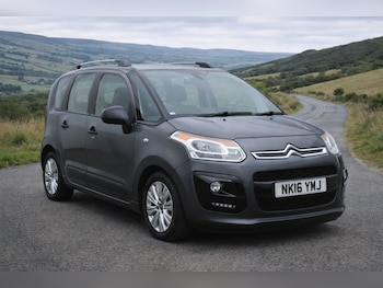 Used Citroen C3 Picasso 2016 for sale - 77681131: Photo