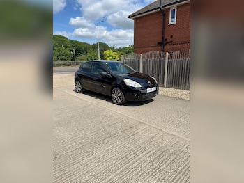 Used Renault Clio 2009 for sale - 76023308: Photo
