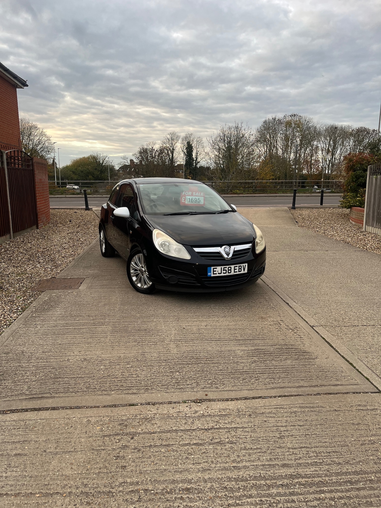 Used Vauxhall Corsa 2008 for sale - 76531461: Photo 1