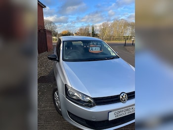 Used Volkswagen Polo 2011 for sale - 76916271: Photo
