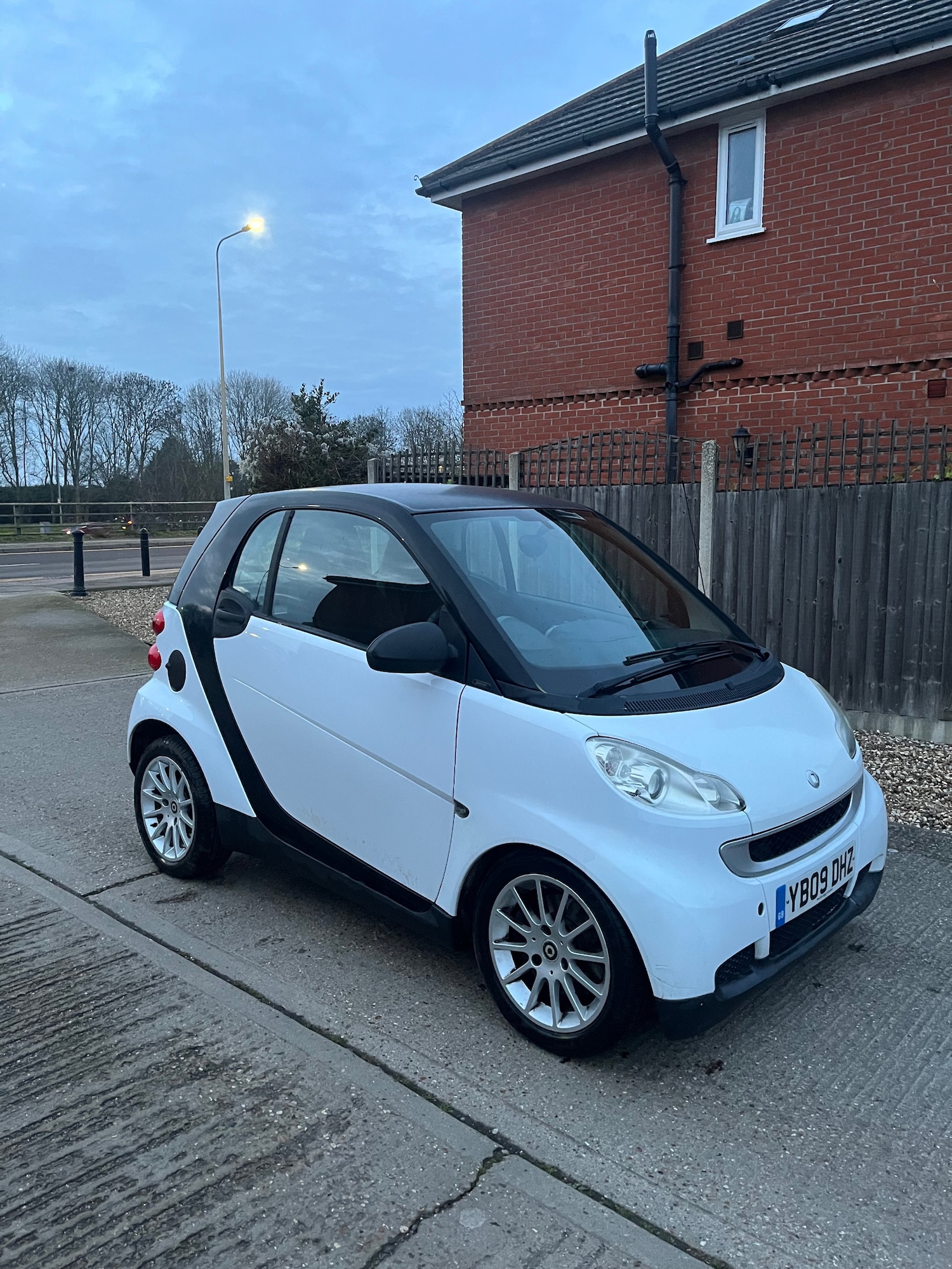 Used smart fortwo 2009 for sale - 77258638: Photo 2