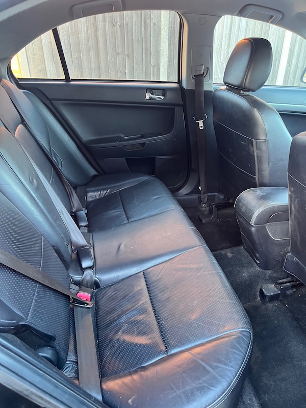 Used Mitsubishi Lancer 2010 for sale - 76196170: Photo 14