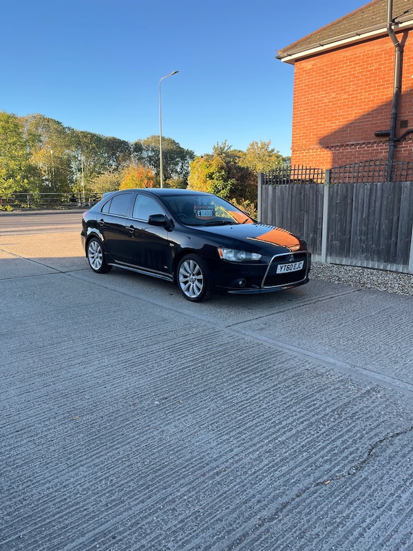 Used Mitsubishi Lancer 2010 for sale - 76196170: Photo 1