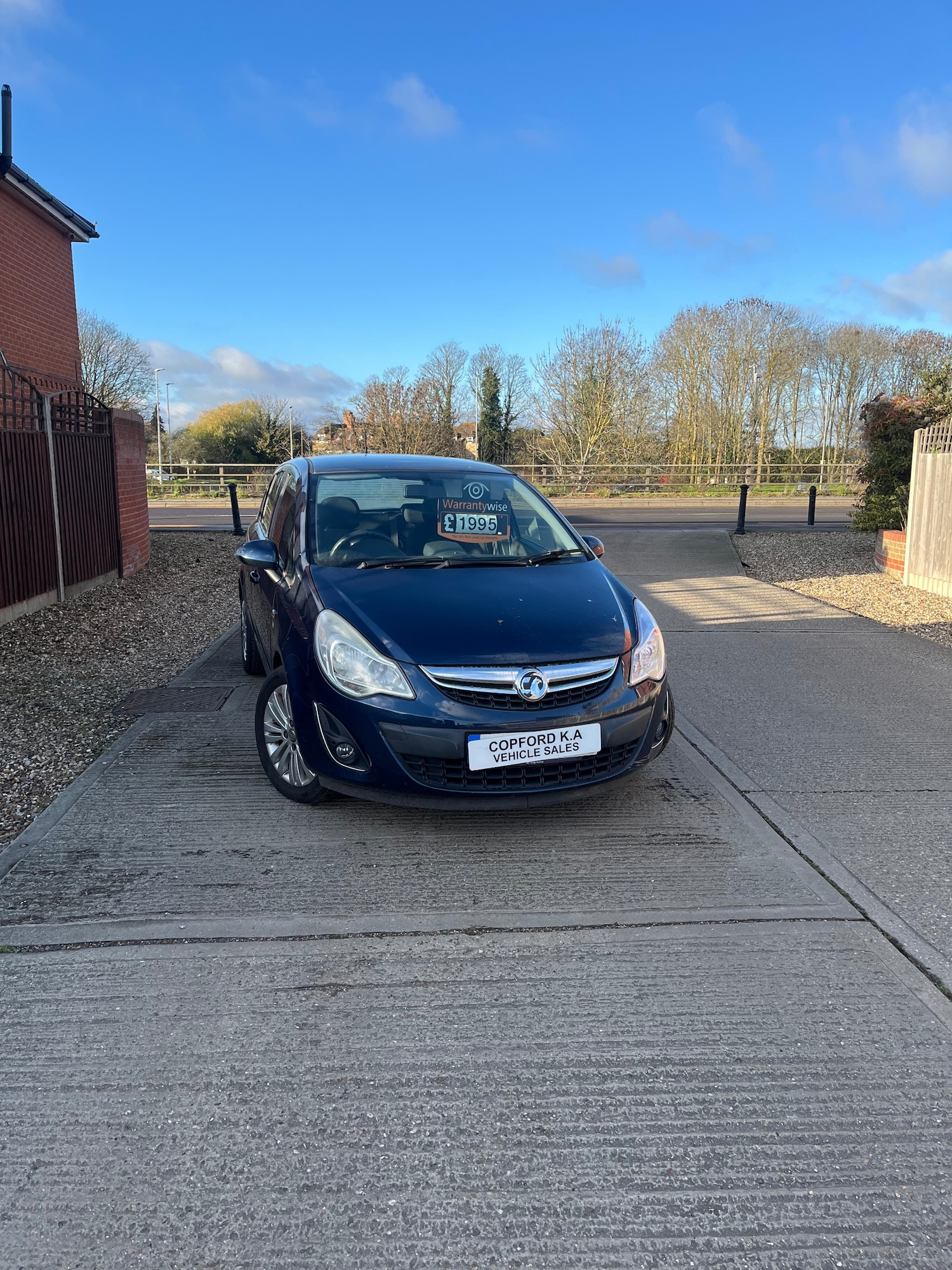 Used Vauxhall Corsa 2011 for sale - 76706001: Photo 1
