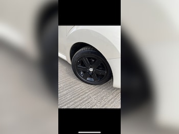 Used Volkswagen Beetle 2006 for sale - 76091178: Photo