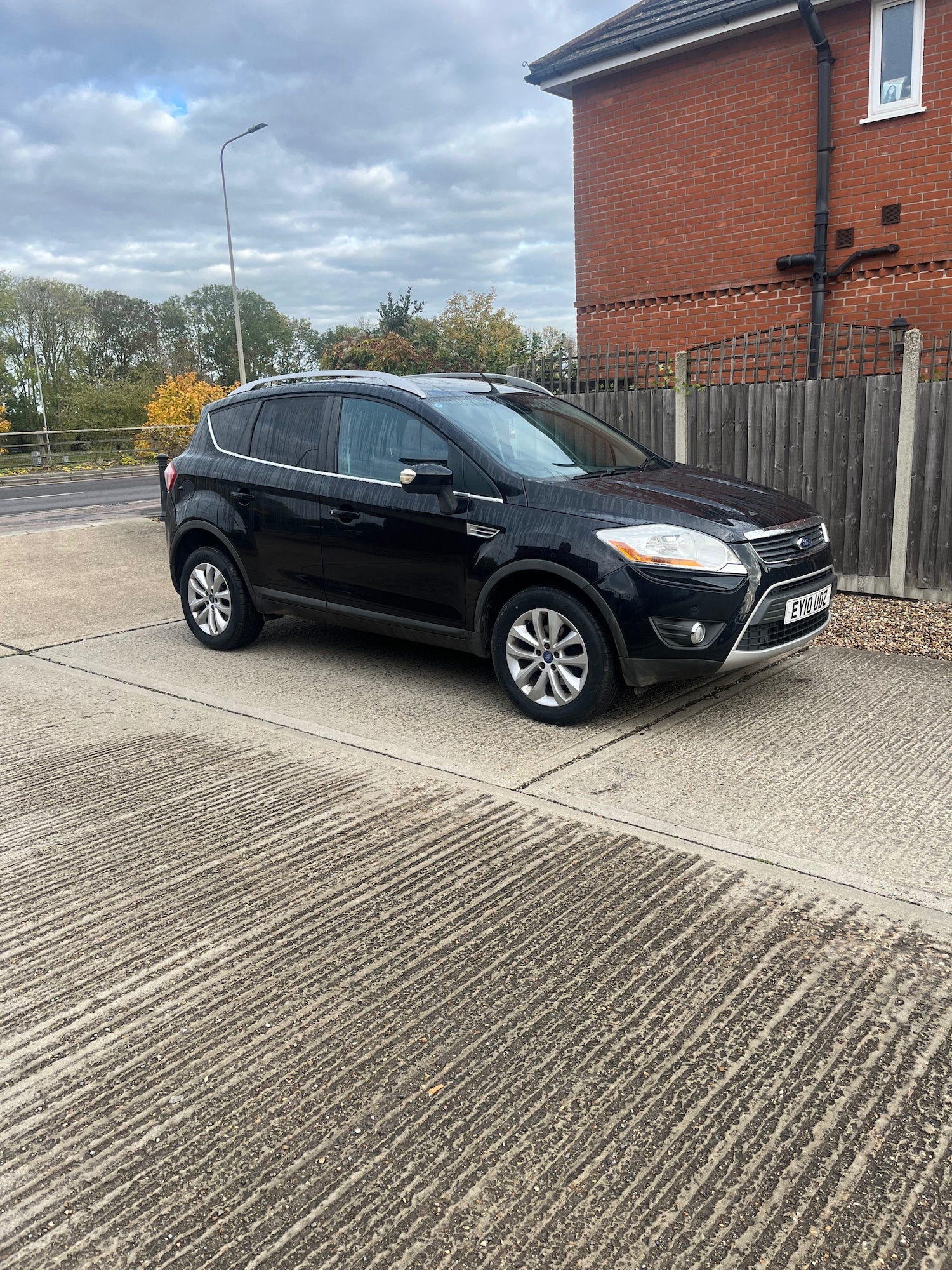 Used Ford Kuga 2010 for sale - 76497636: Photo 1