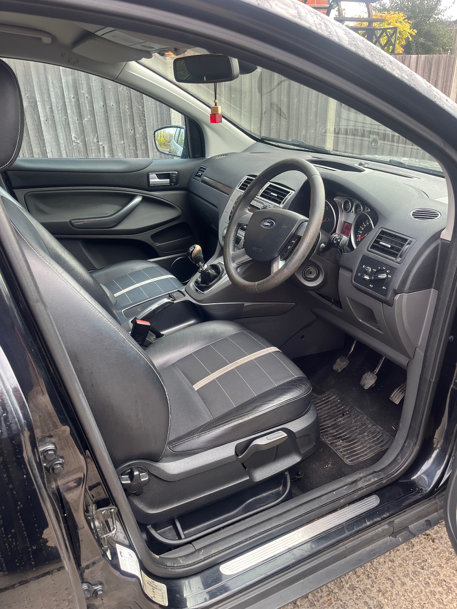 Used Ford Kuga 2010 for sale - 76497636: Photo 15