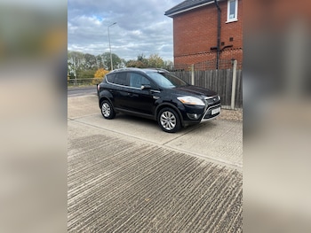 Used Ford Kuga 2010 for sale - 76497636: Photo