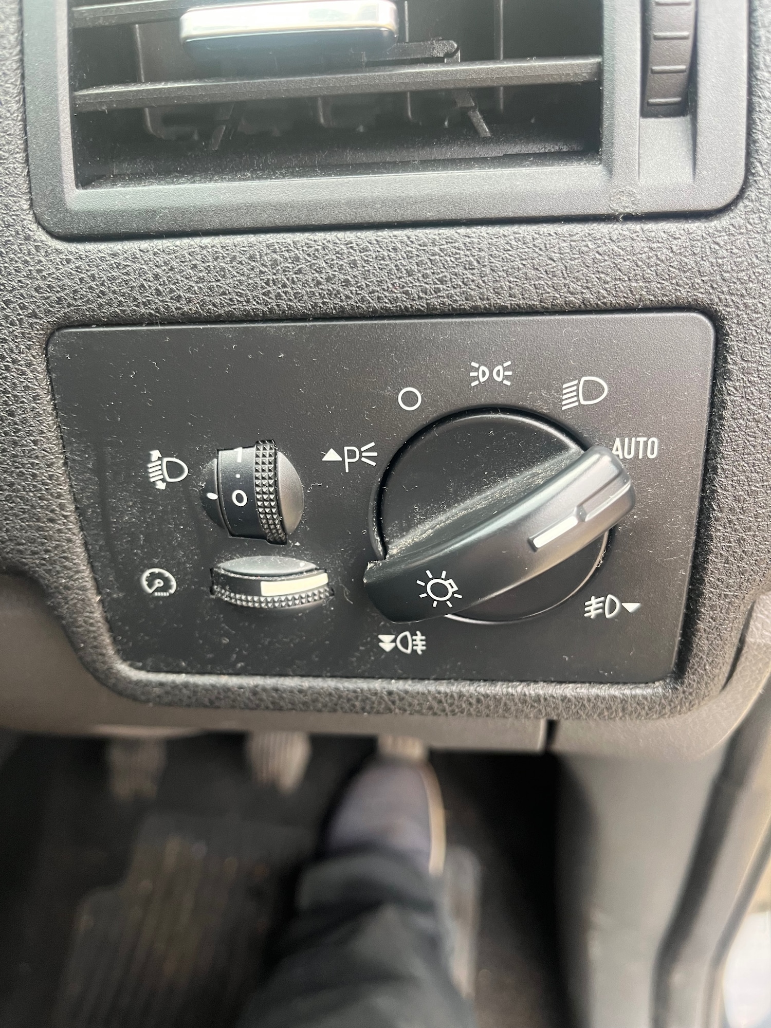 Used Ford Kuga 2010 for sale - 76497636: Photo 25