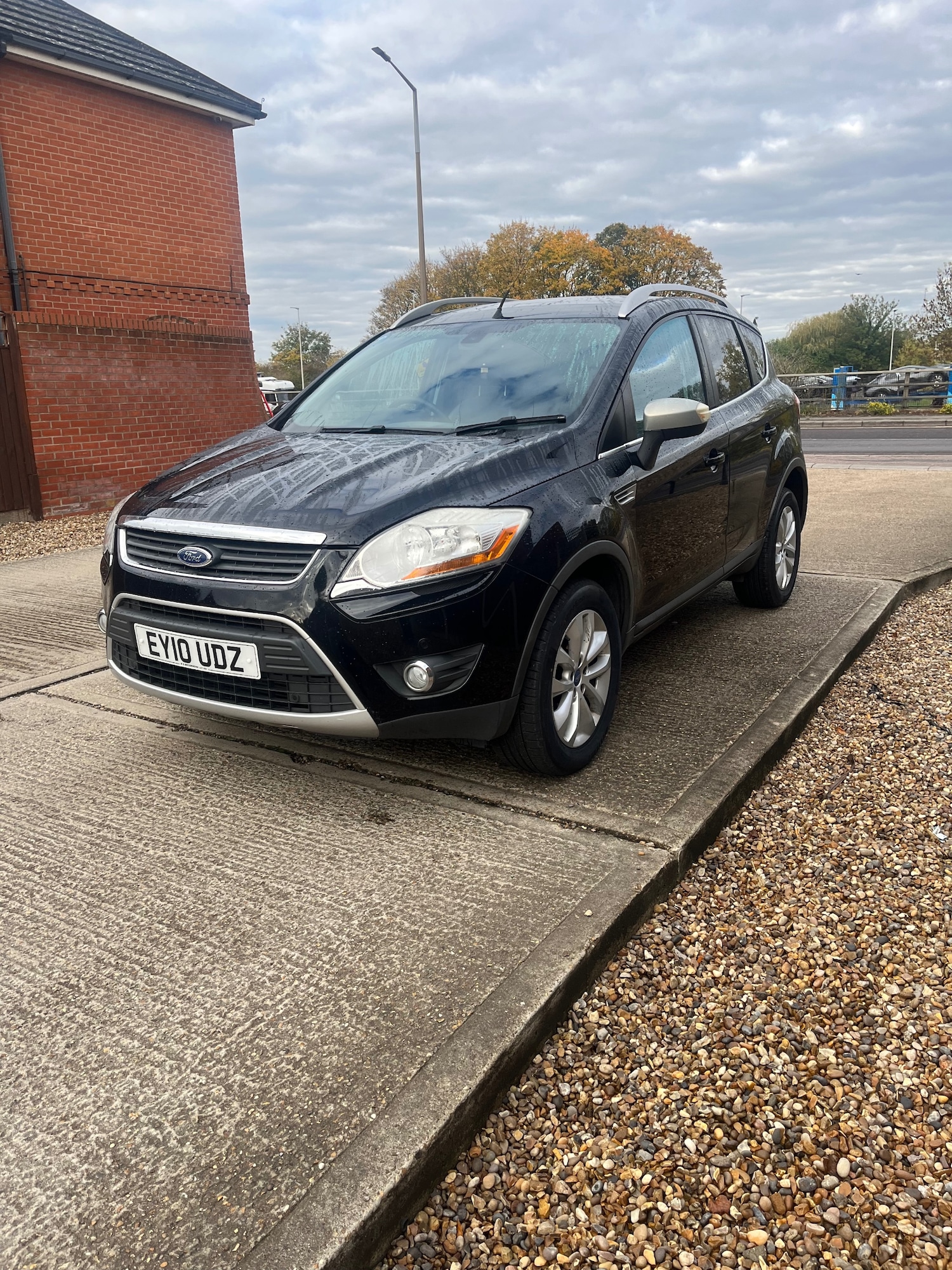 Used Ford Kuga 2010 for sale - 76497636: Photo 4