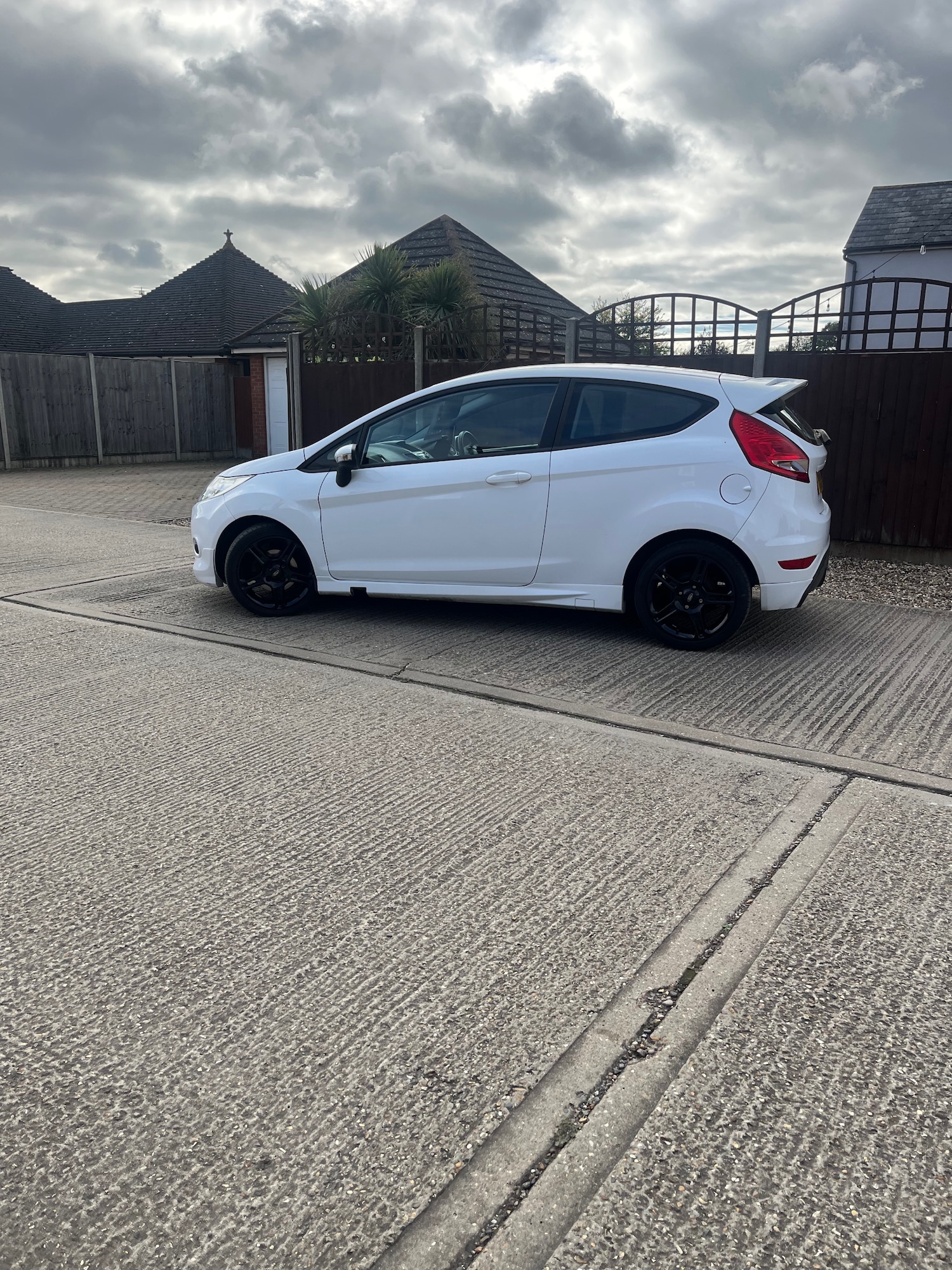 Used Ford Fiesta 2012 for sale - 76288041: Photo 10