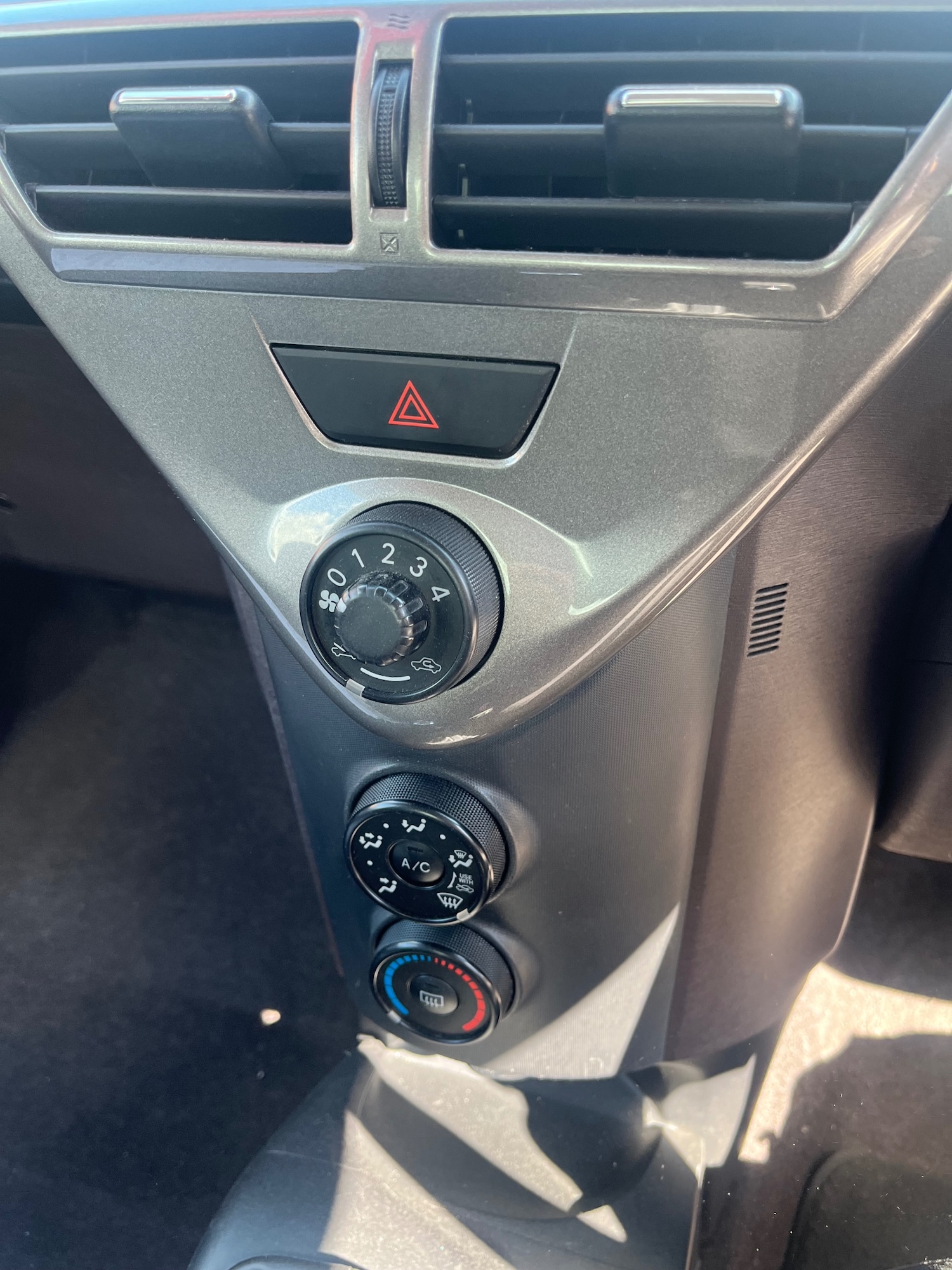 Used Toyota IQ 2009 for sale - 76024266: Photo 18