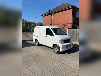 Daihatsu Extol feature image