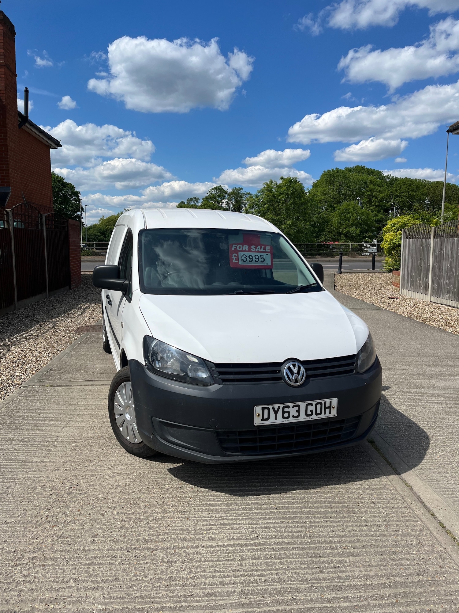 Used Volkswagen Caddy 2013 for sale - 76114871: Photo 2