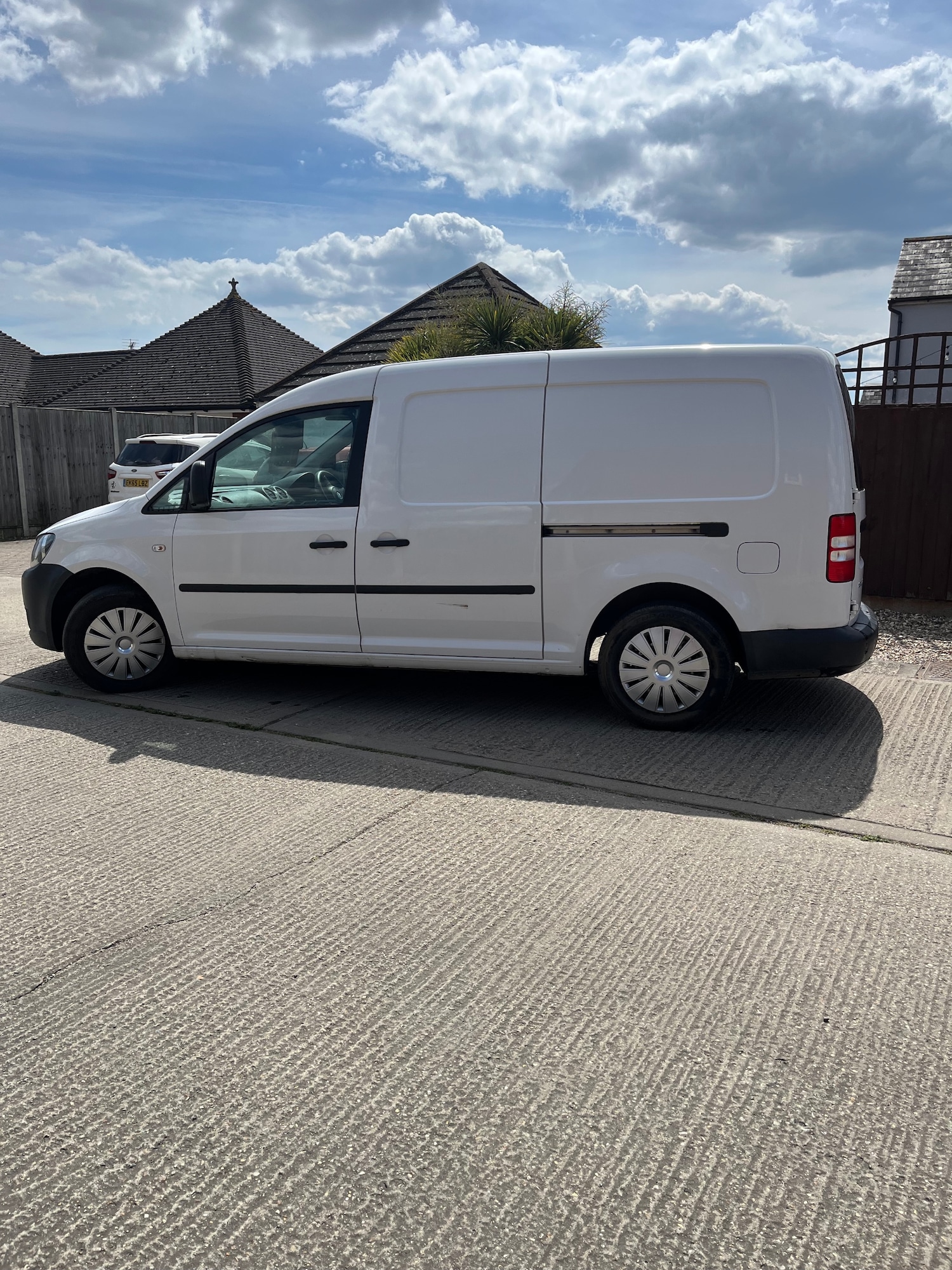 Used Volkswagen Caddy 2013 for sale - 76114871: Photo 9