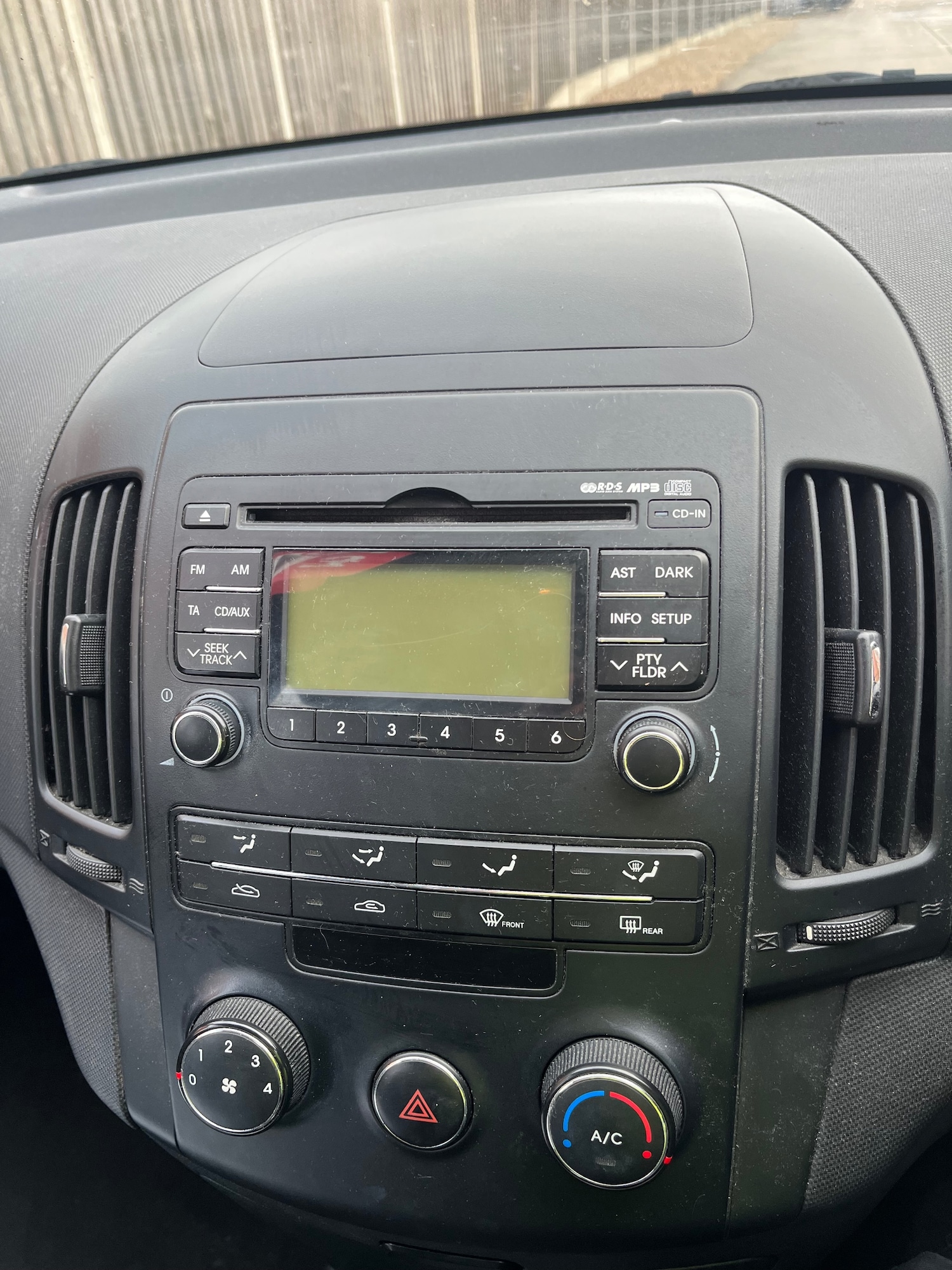 Used Hyundai i30 2011 for sale - 77557264: Photo 19