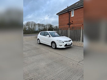 2011 (61) - 1.4 Comfort 5dr