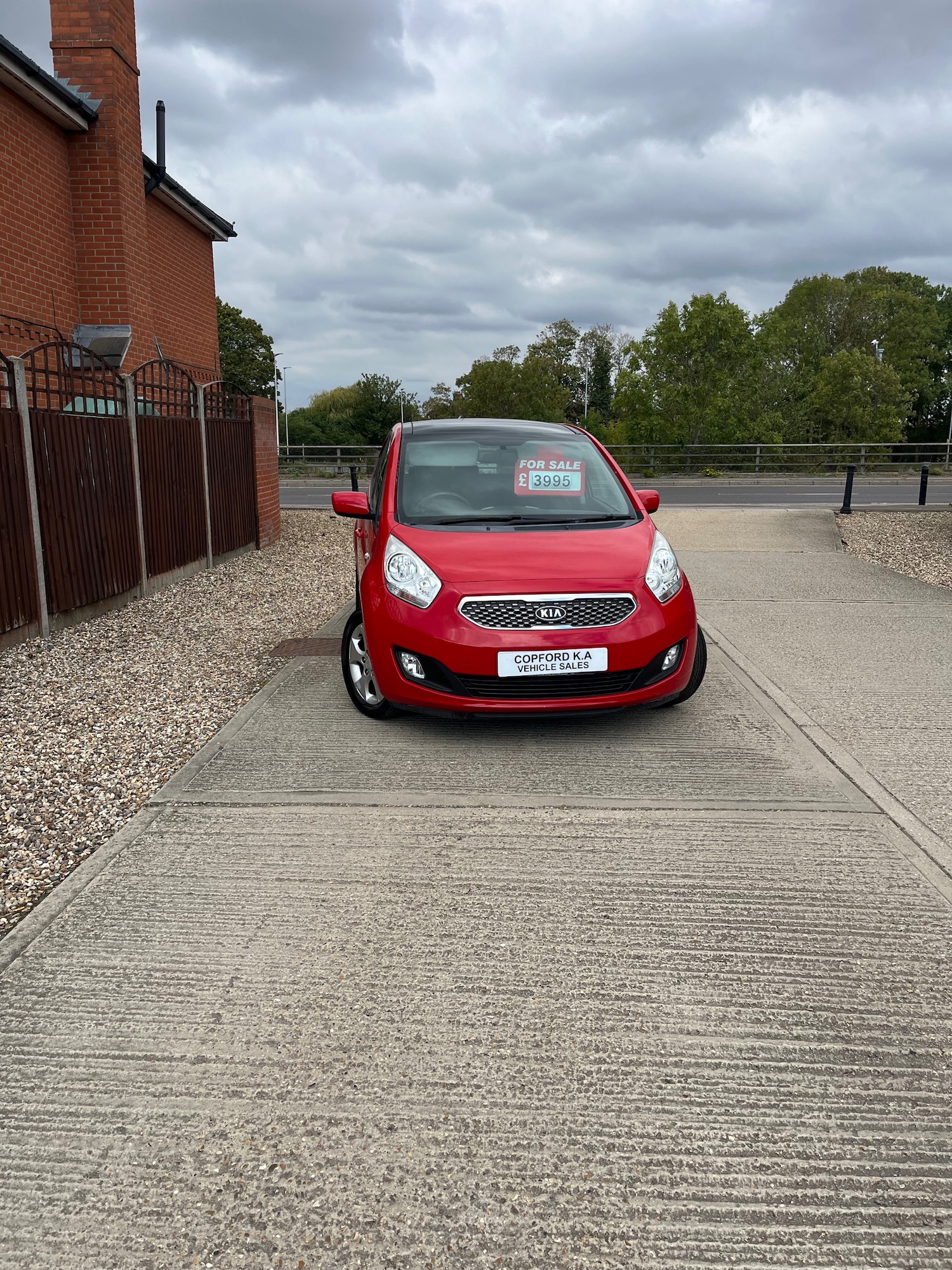 Used Kia Venga 2011 for sale - 76076773: Photo 1